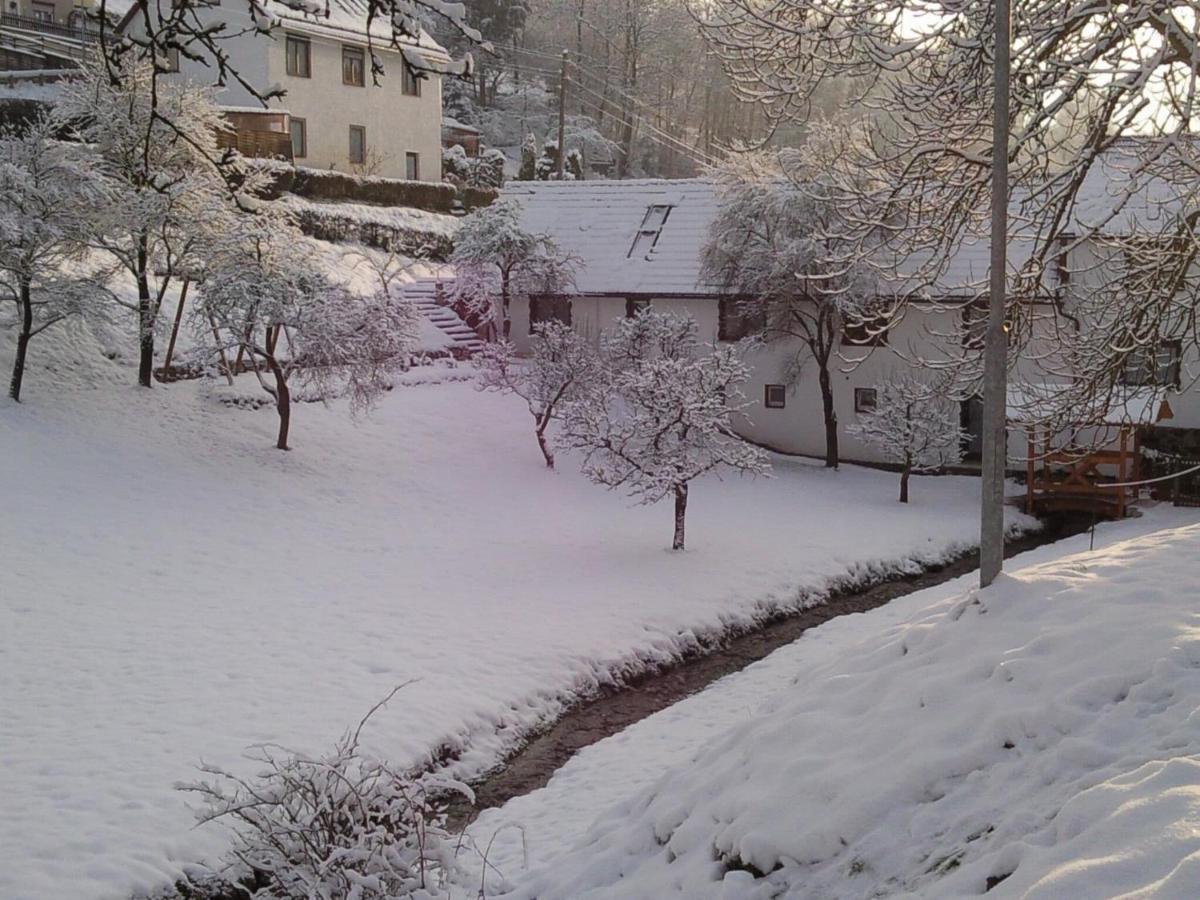 Quaint Farmhouse In Langenbach Near The Lake Exterior photo